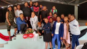 The Grade 7 class posing proudly!